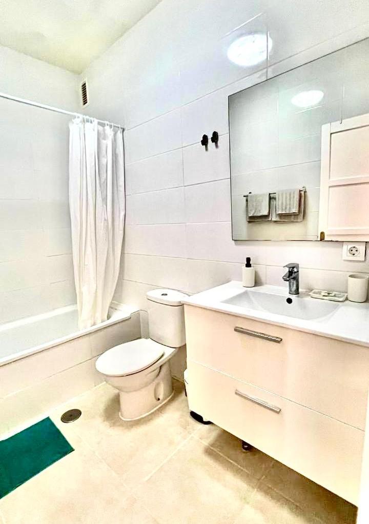 Ocean View Apartment In Orlando 阿德耶 外观 照片